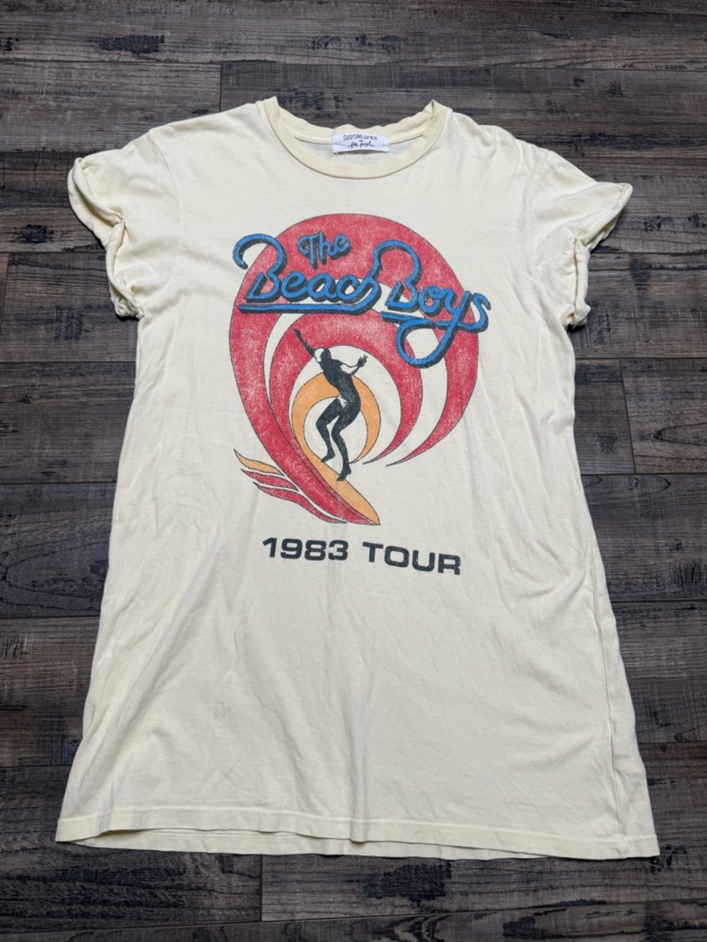 Daydreamer Free People Beach Boys 1983 Tour Graphic Tee Cream Women Tunic Medium